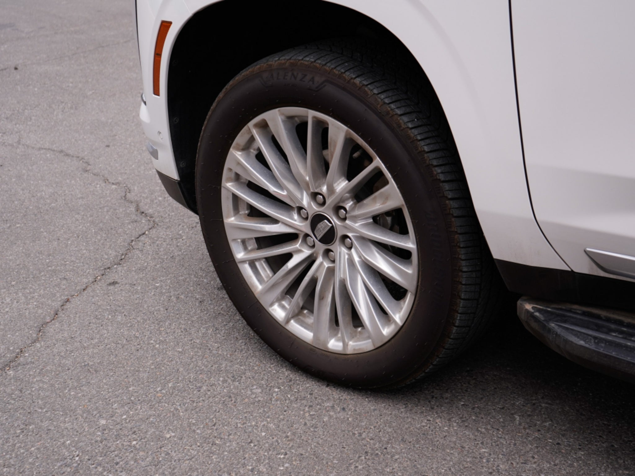 2025 Cadillac Escalade ESV 4WD Premium Luxury