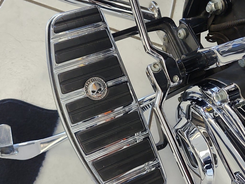 2003 Harley-Davidson FLSTCI Base