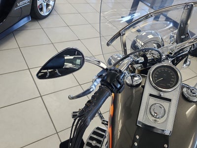 2003 Harley-Davidson FLSTCI Base