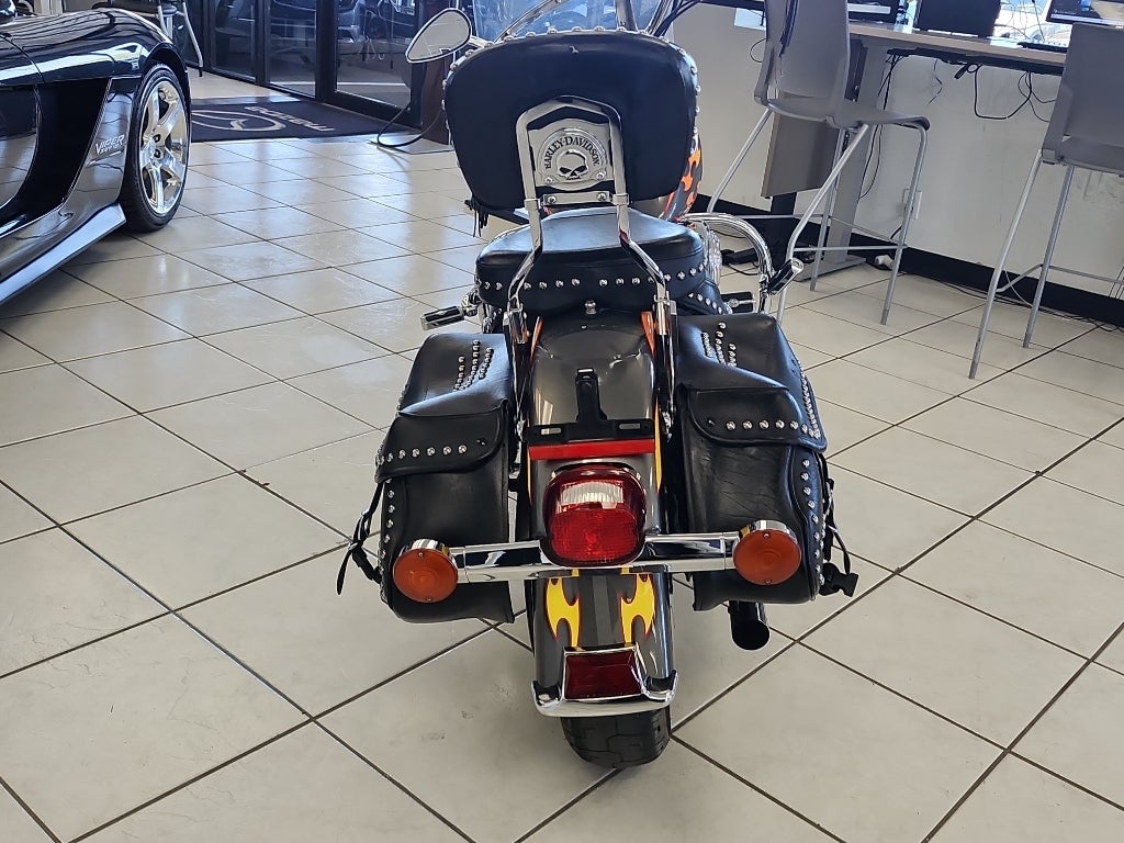 2003 Harley-Davidson FLSTCI Base