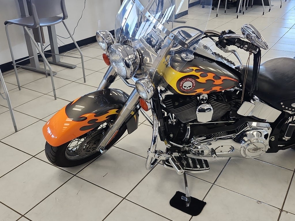 2003 Harley-Davidson FLSTCI Base