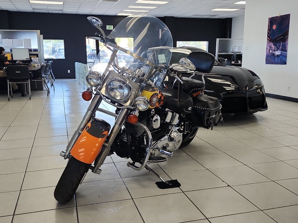 2003 Harley-Davidson FLSTCI Base