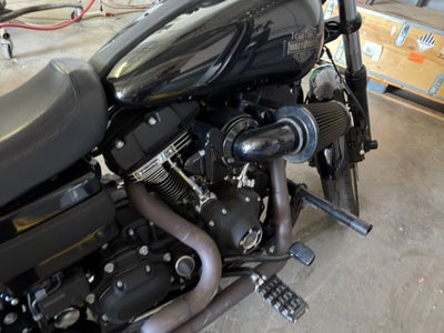2017 Harley-Davidson FXDLS Base