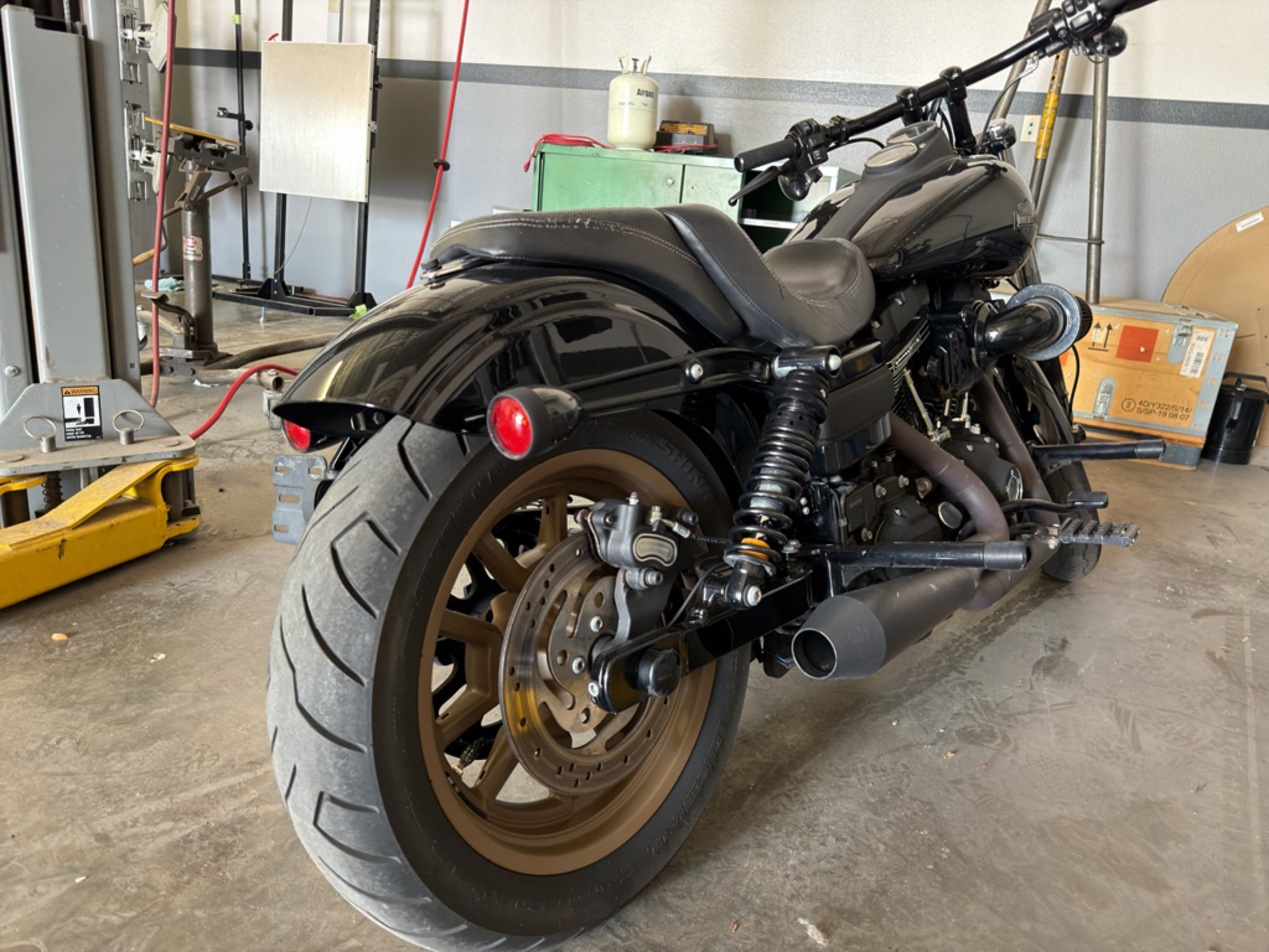 2017 Harley-Davidson FXDLS Base