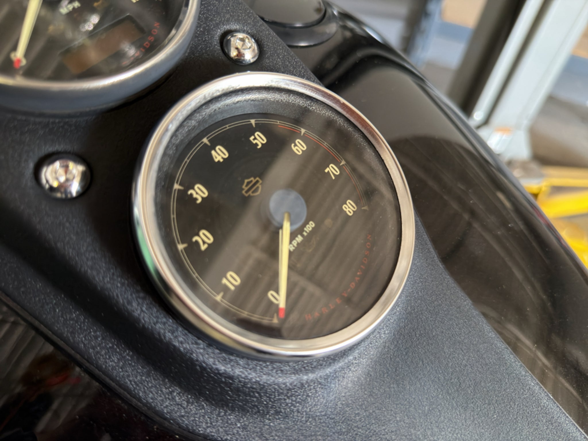 2017 Harley-Davidson FXDLS Base