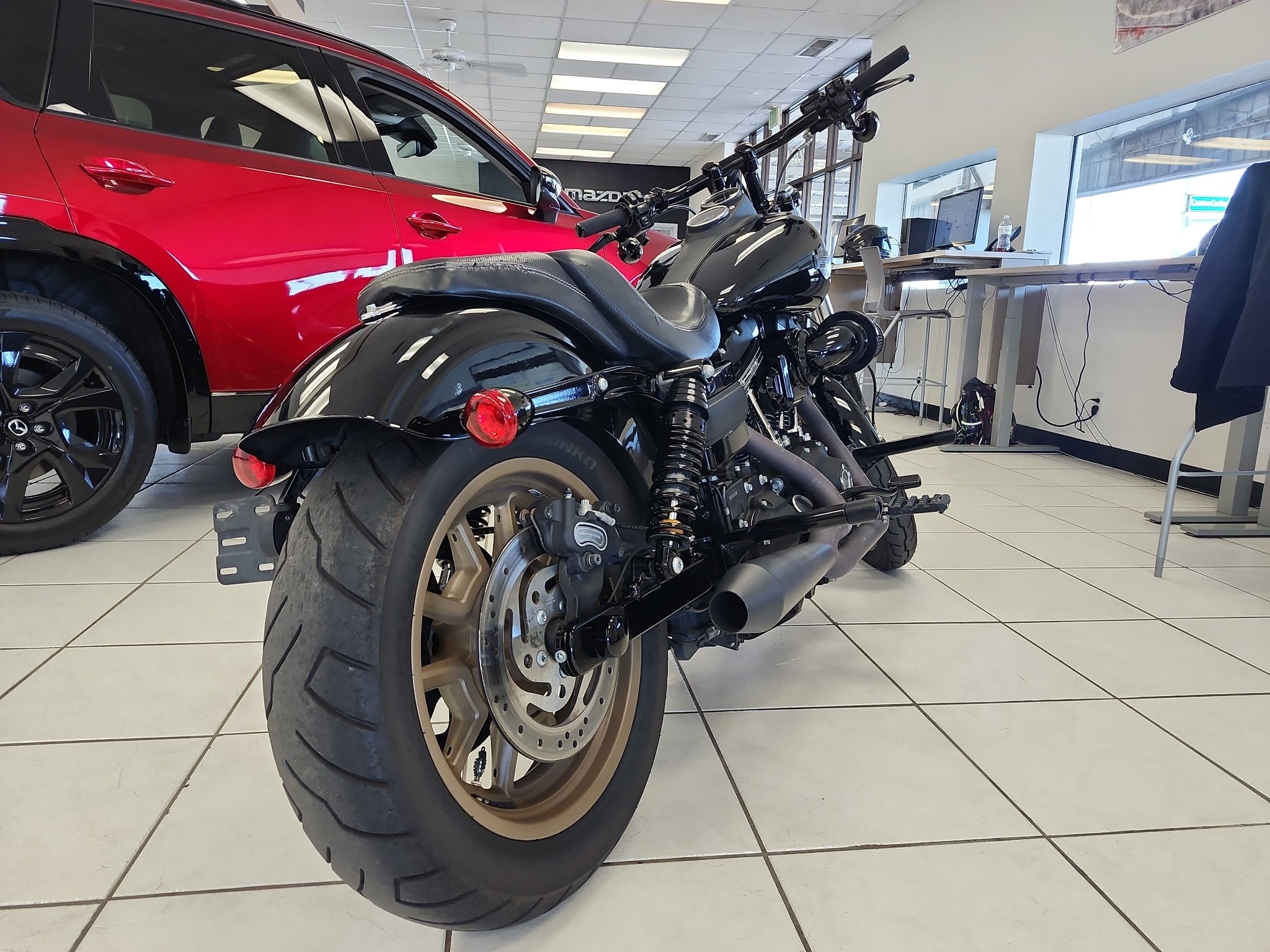 2017 Harley-Davidson FXDLS Base