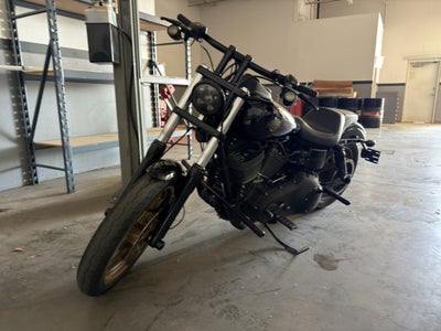 2017 Harley-Davidson FXDLS Base