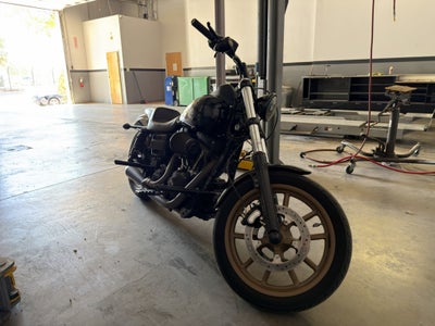 2017 Harley-Davidson FXDLS Base