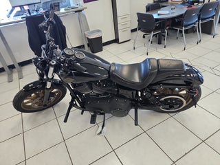 2017 Harley-Davidson FXDLS Base