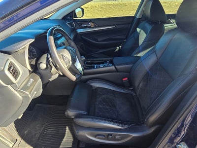 2017 Nissan Maxima SR
