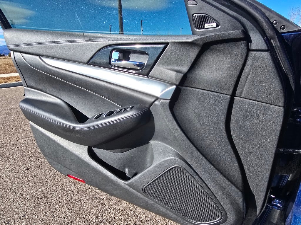 2017 Nissan Maxima SR