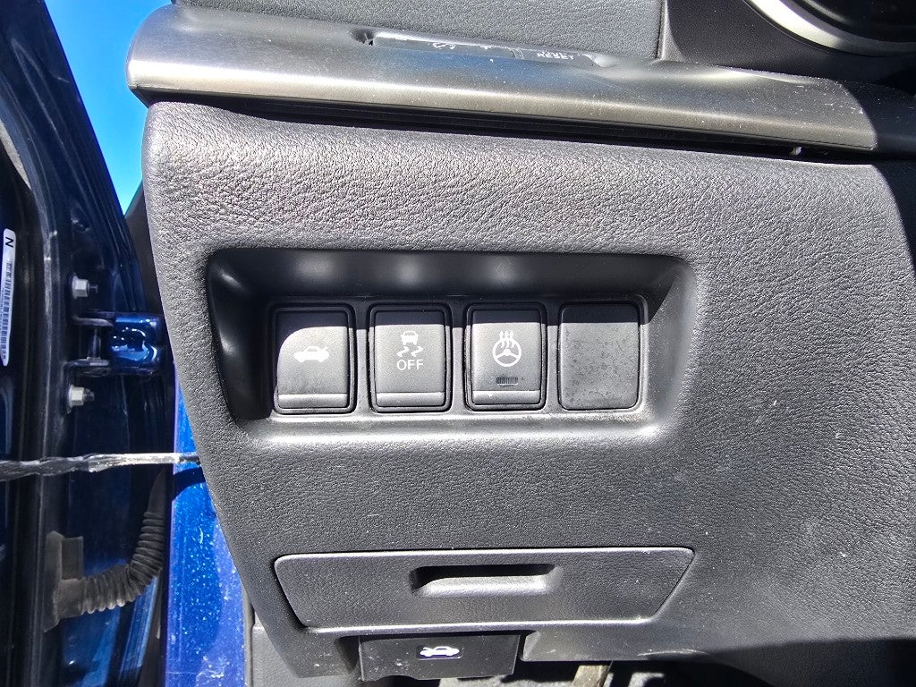 2017 Nissan Maxima SR