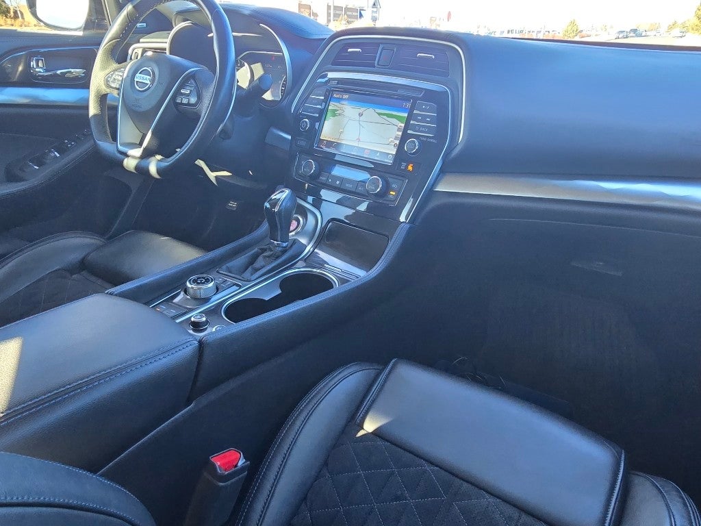2017 Nissan Maxima SR