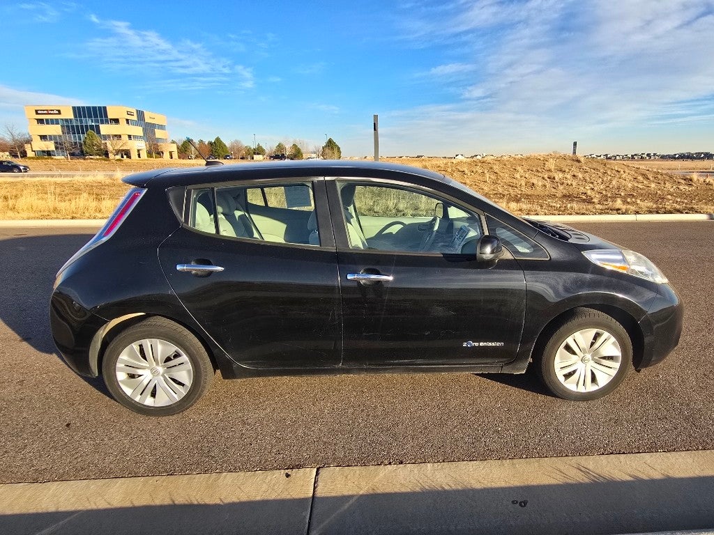 2014 Nissan LEAF SV