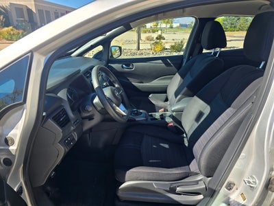 2025 Nissan LEAF S