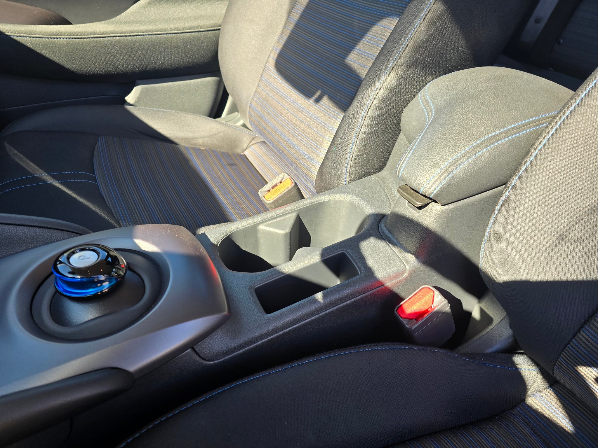 2025 Nissan LEAF S