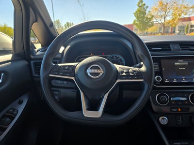 2025 Nissan LEAF S