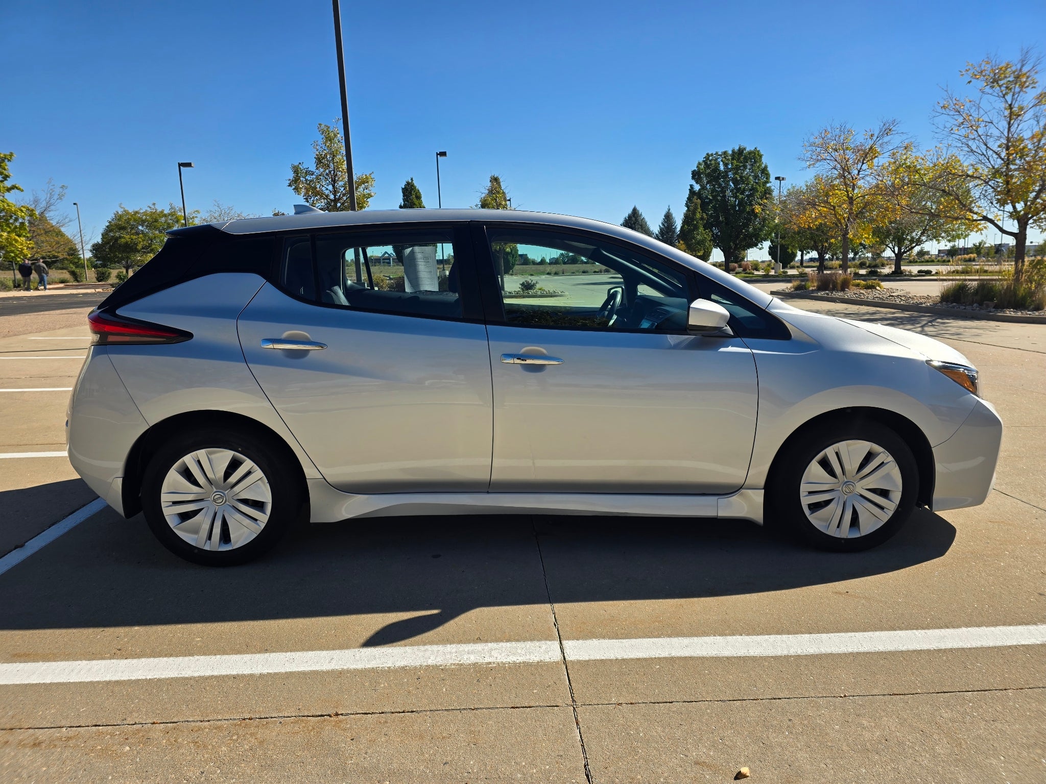 2025 Nissan LEAF S