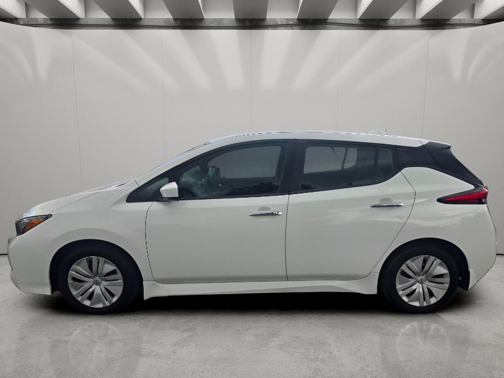 2023 Nissan LEAF S