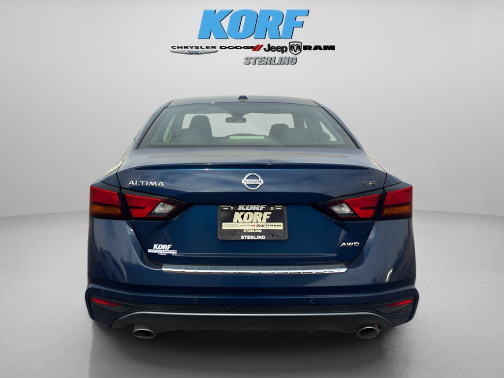 2022 Nissan Altima 2.5 SR