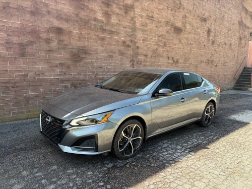 2025 Nissan Altima SR