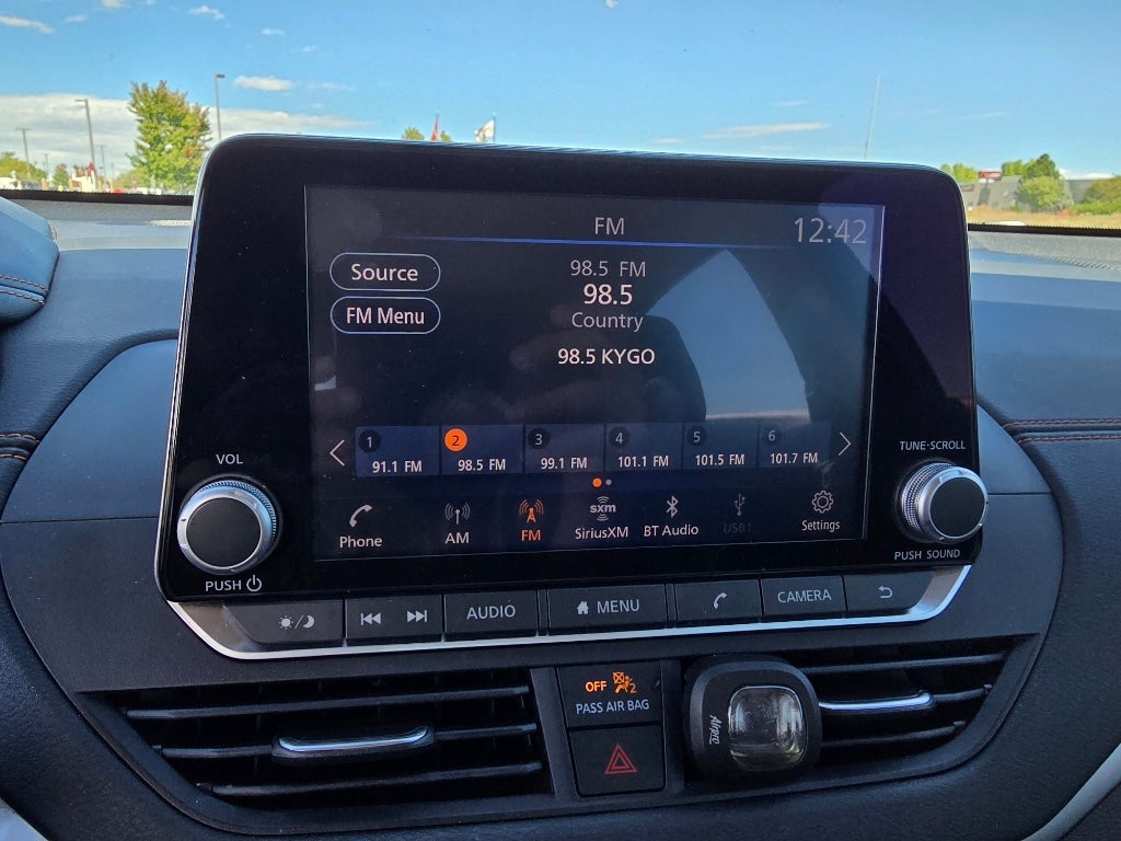 2022 Nissan Altima 2.5 SR