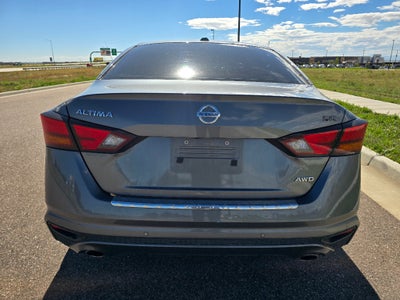 2022 Nissan Altima 2.5 SR