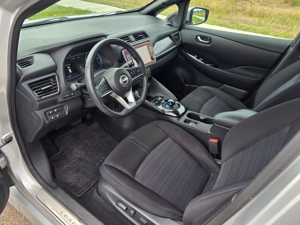 2024 Nissan LEAF SV PLUS