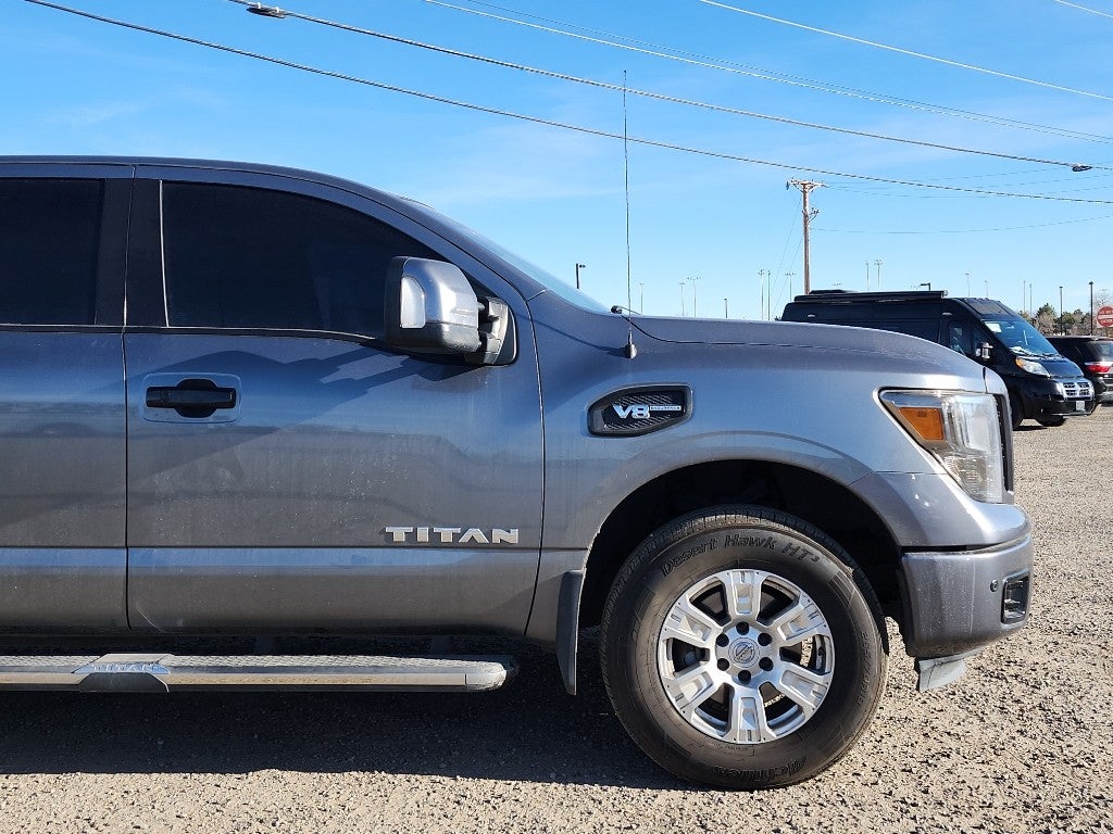 2017 Nissan Titan SV