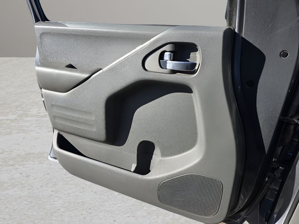 2017 Nissan Frontier SV V6