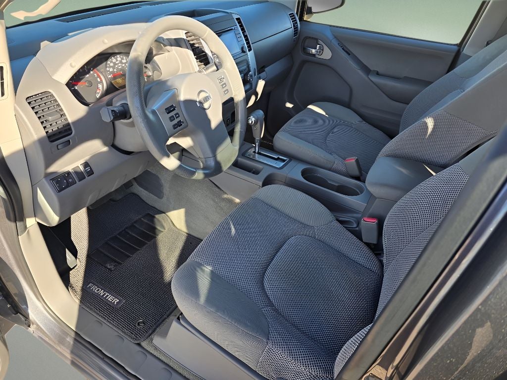 2017 Nissan Frontier SV V6