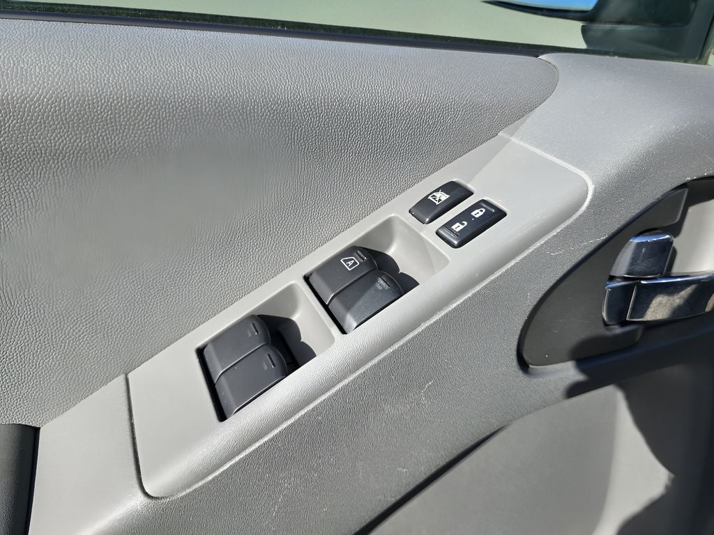 2017 Nissan Frontier SV V6