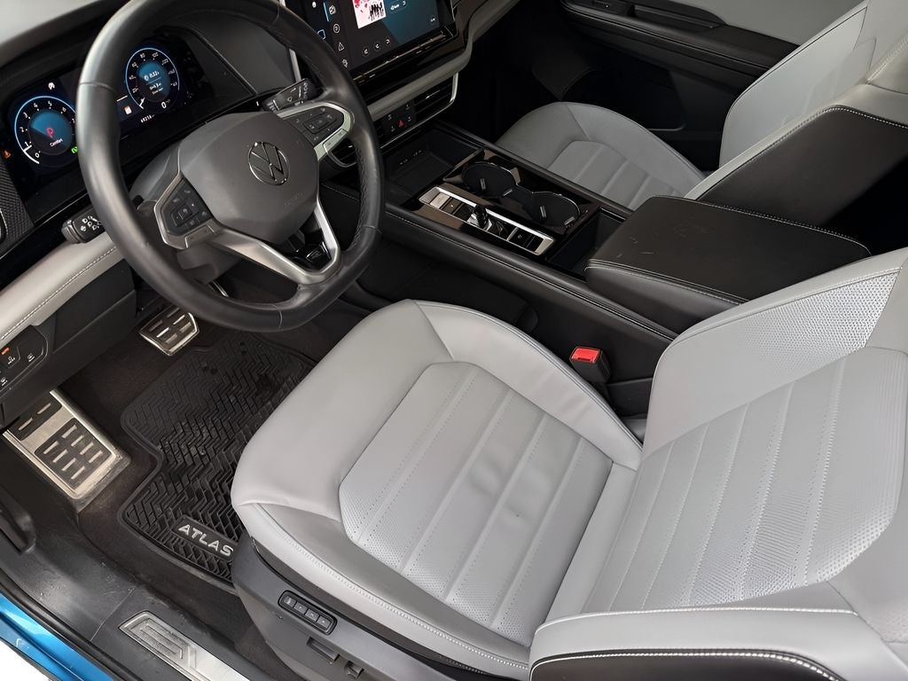 2024 Volkswagen Atlas Cross Sport 2.0T SEL R-Line