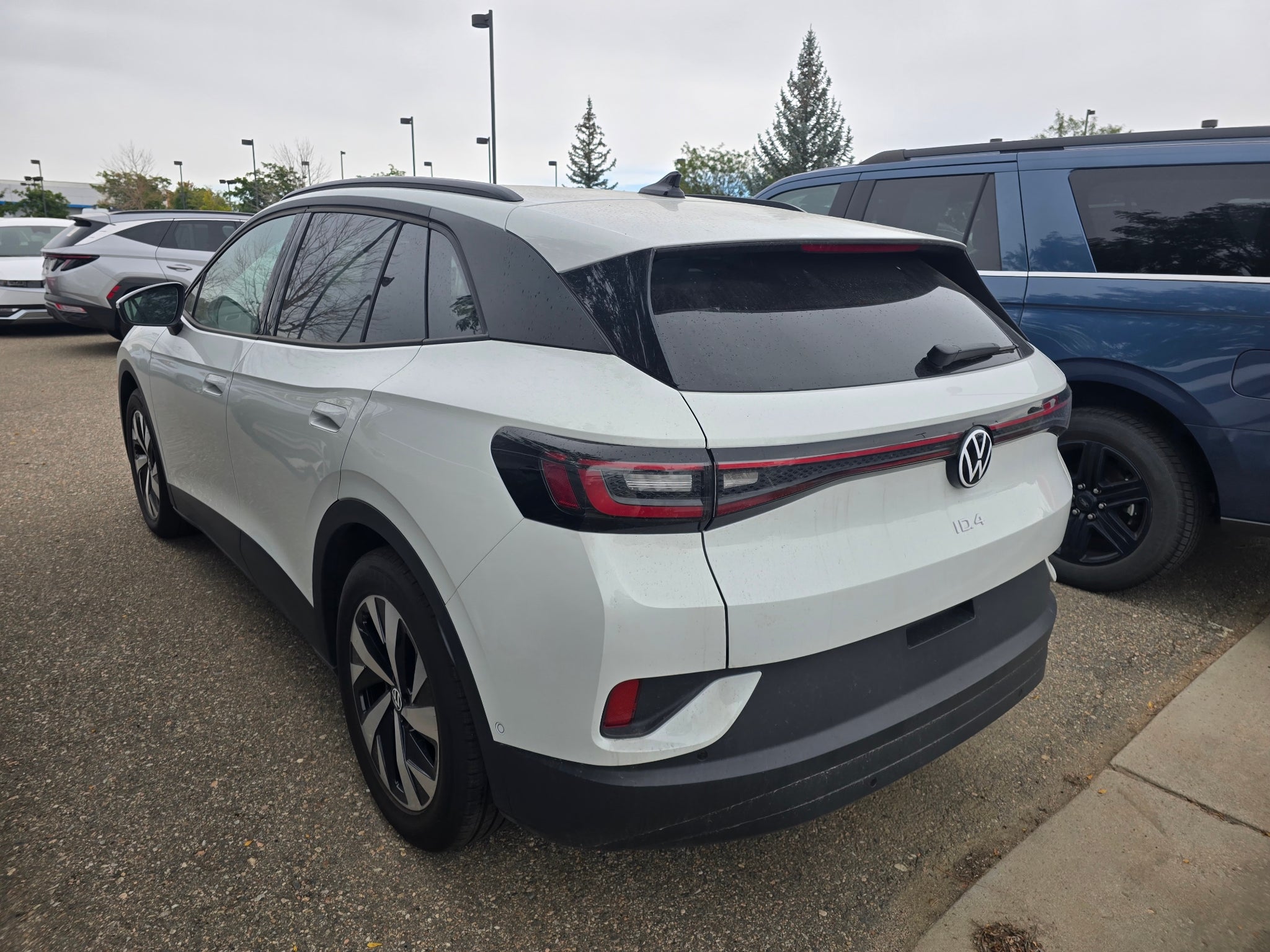 2023 Volkswagen ID.4 Standard