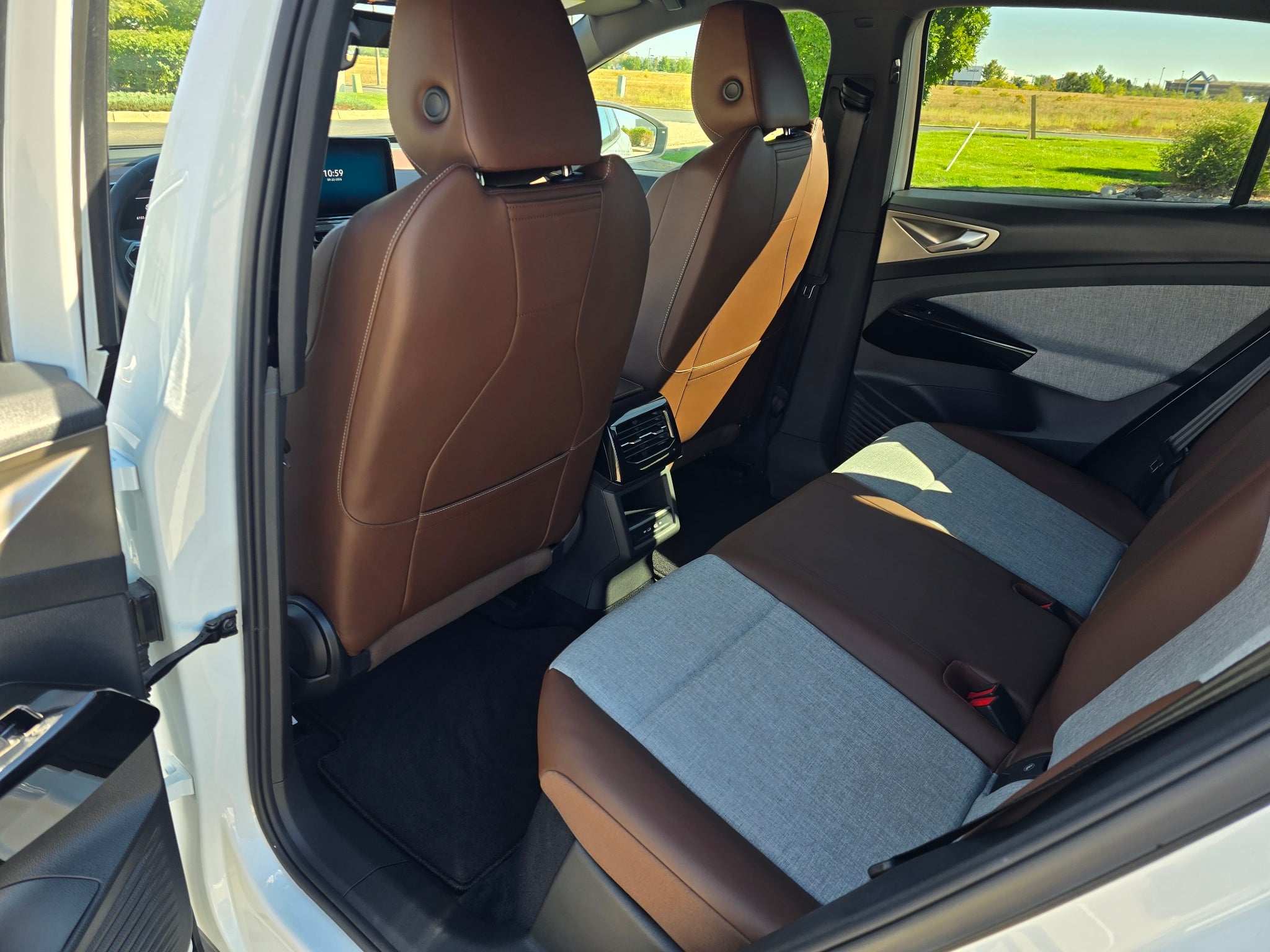2023 Volkswagen ID.4 Standard
