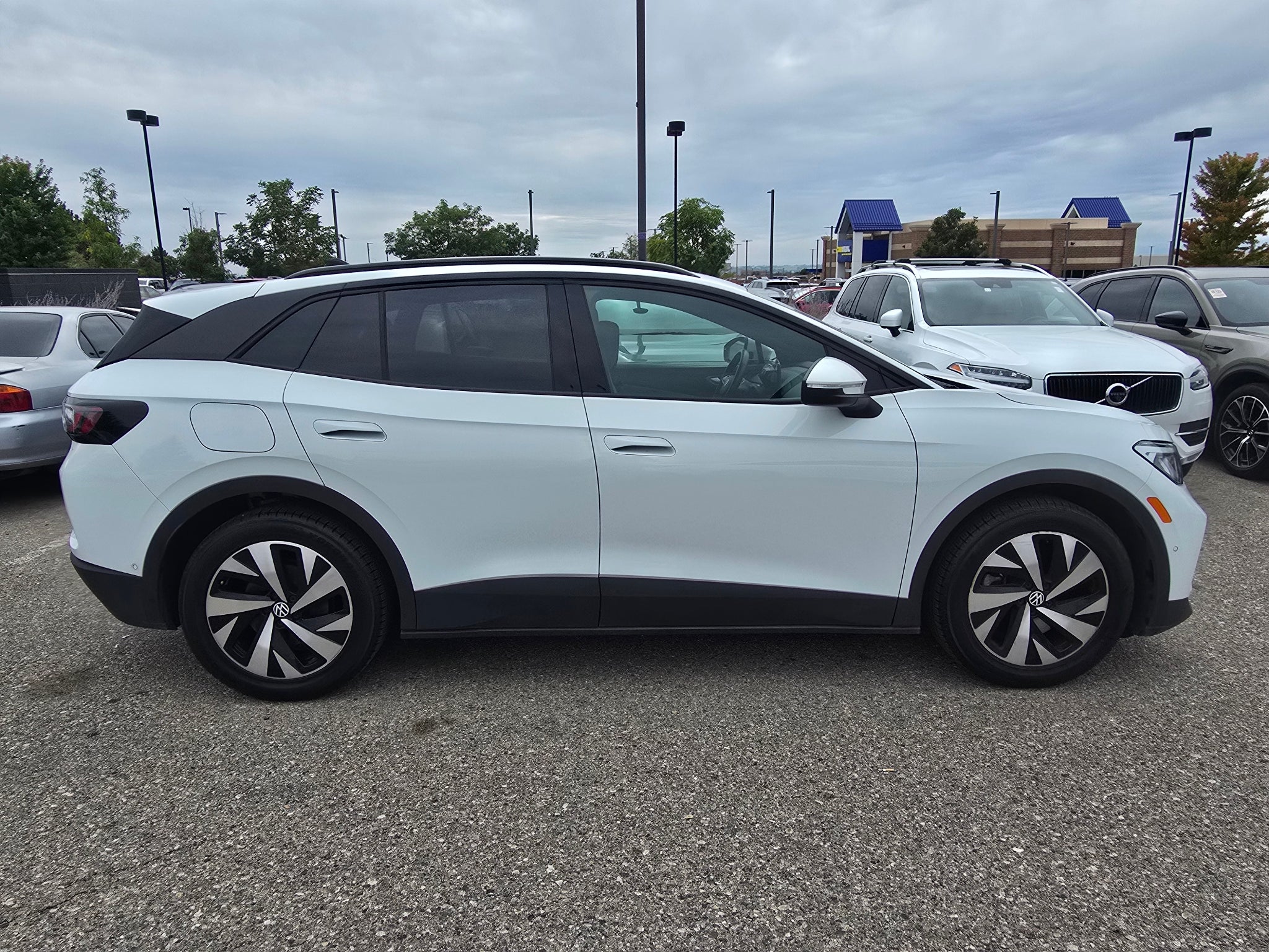 2024 Volkswagen ID.4 Standard