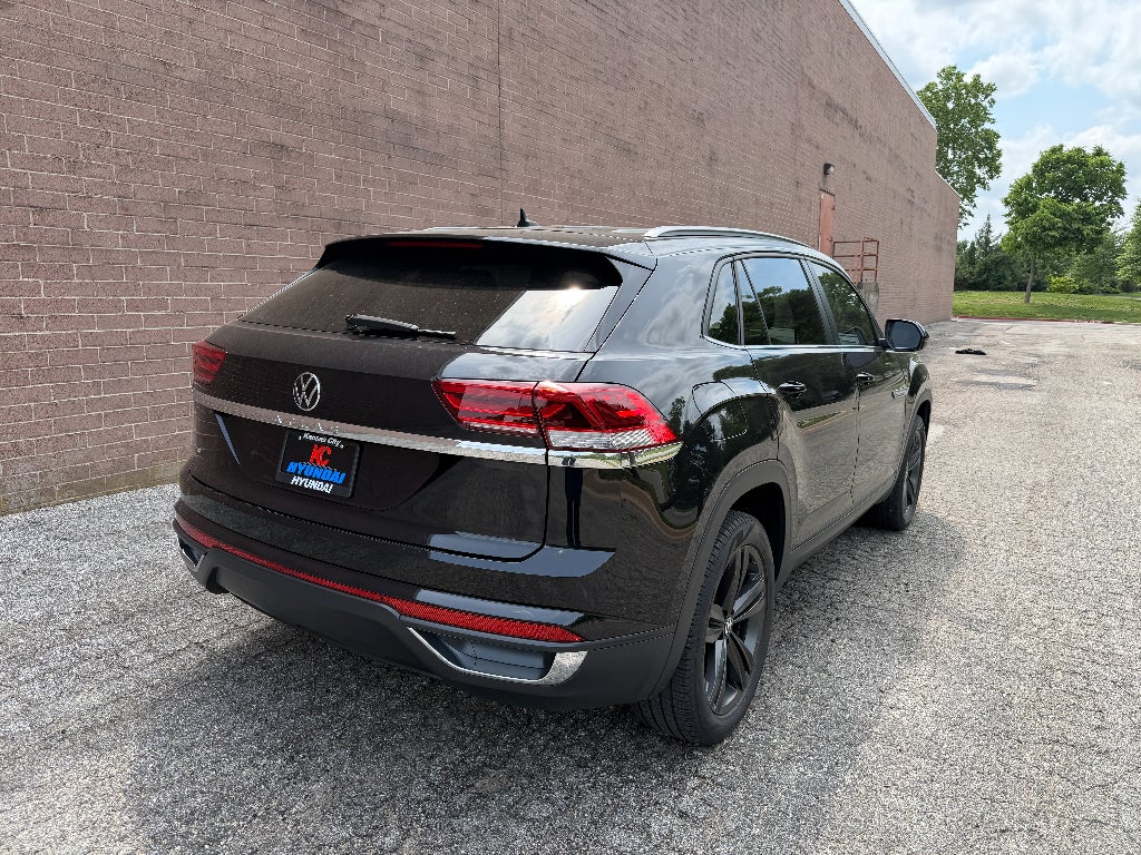 2022 Volkswagen Atlas Cross Sport Base
