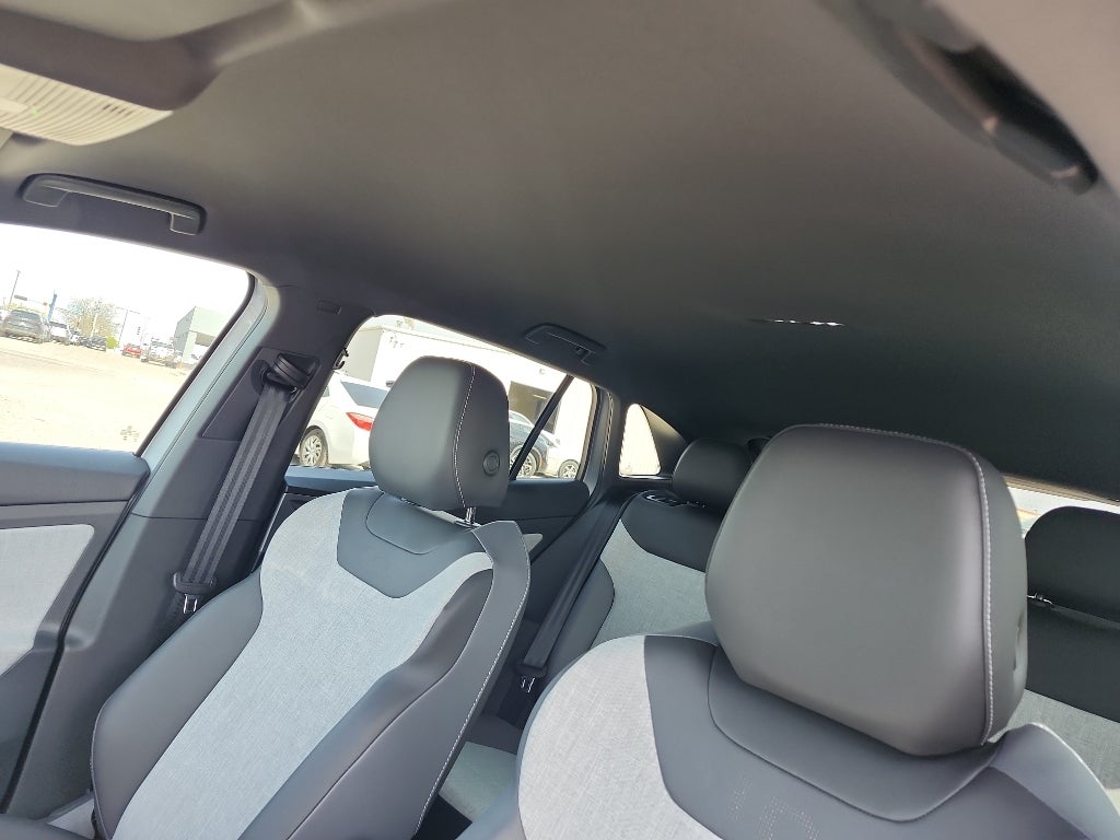 2025 Volkswagen ID.4 Pro