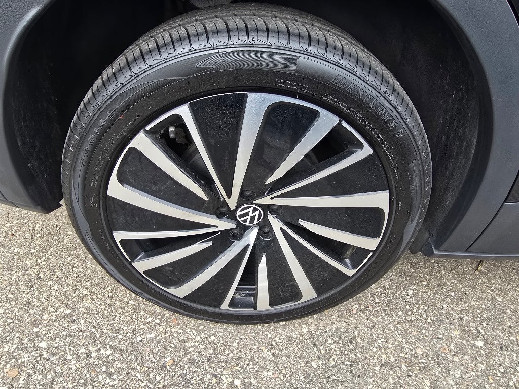 2024 Volkswagen ID.4 Pro