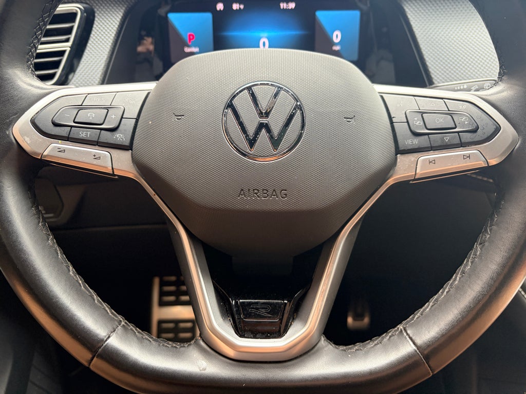 2024 Volkswagen Atlas Cross Sport 2.0T SEL Premium R-Line