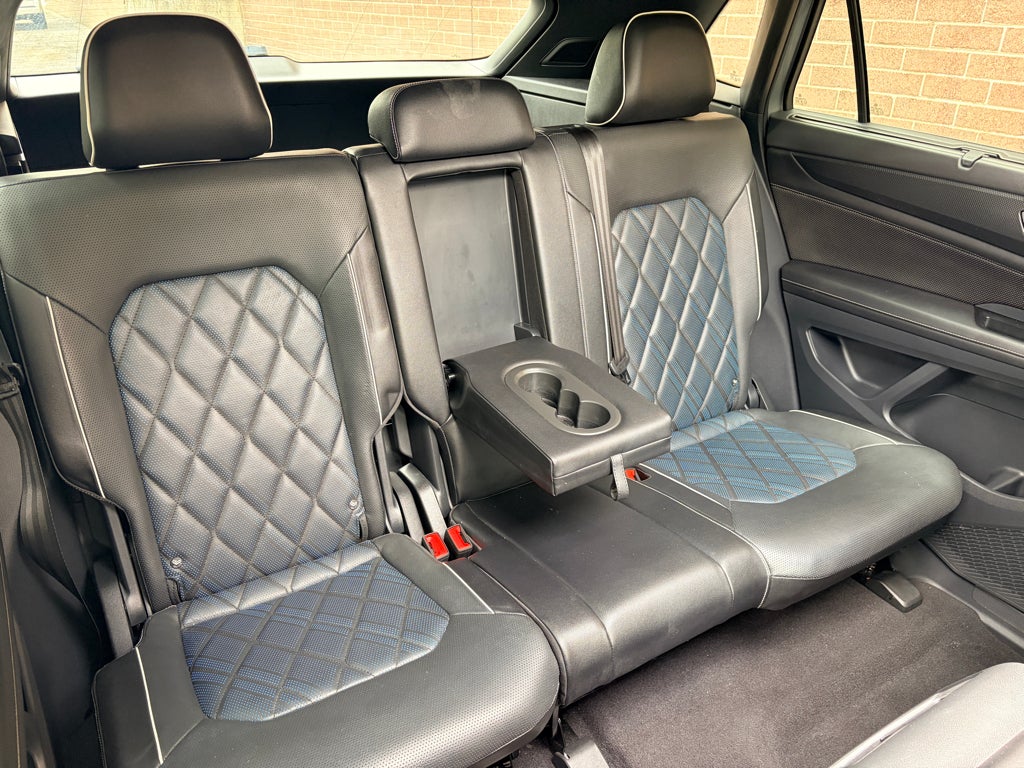 2024 Volkswagen Atlas Cross Sport 2.0T SEL Premium R-Line