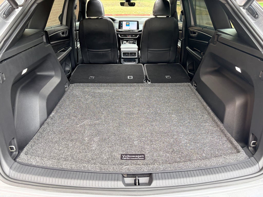 2024 Volkswagen Atlas Cross Sport 2.0T SEL Premium R-Line