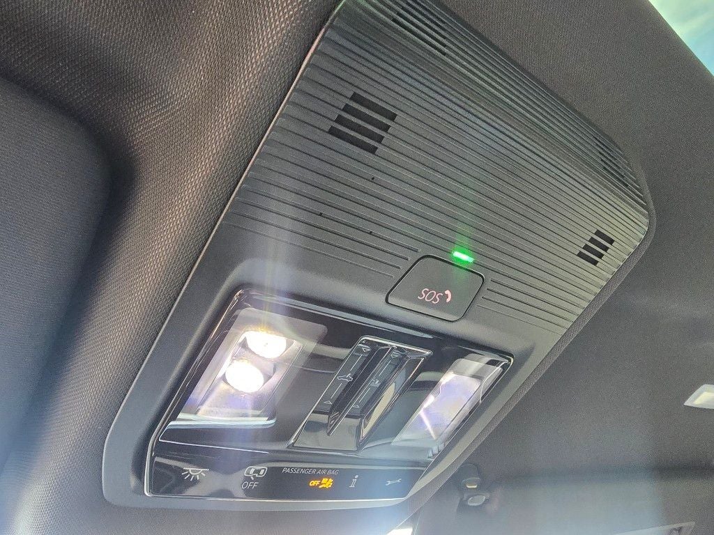 2025 Volkswagen Atlas Cross Sport 2.0T SEL Premium R-Line