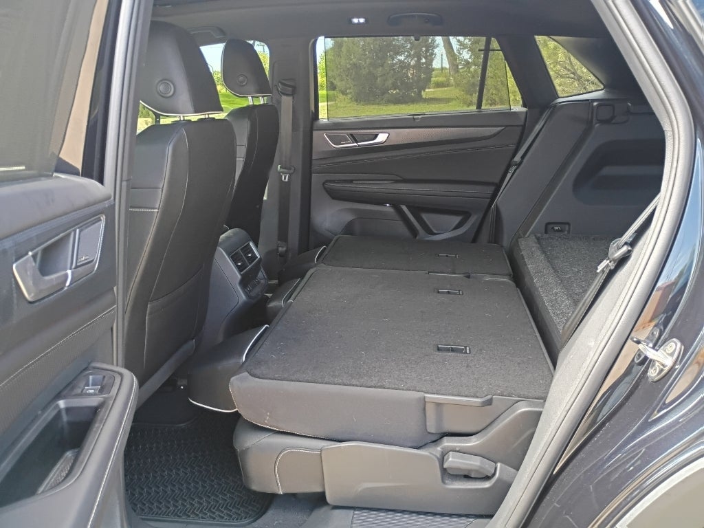 2025 Volkswagen Atlas Cross Sport 2.0T SEL Premium R-Line