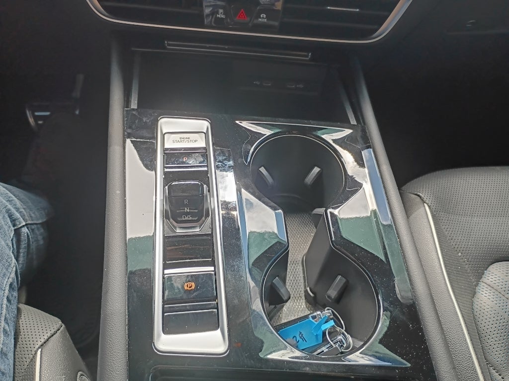 2025 Volkswagen Atlas Cross Sport 2.0T SEL Premium R-Line