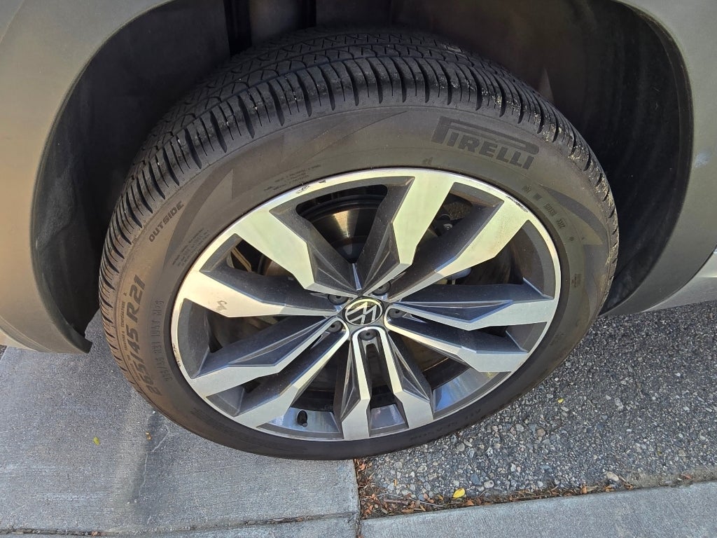 2023 Volkswagen Atlas 3.6L V6 SEL Premium R-Line