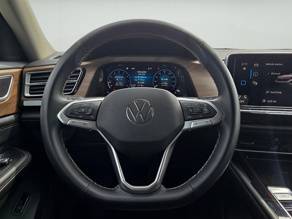 2025 Volkswagen Atlas 2.0T SE w/Technology