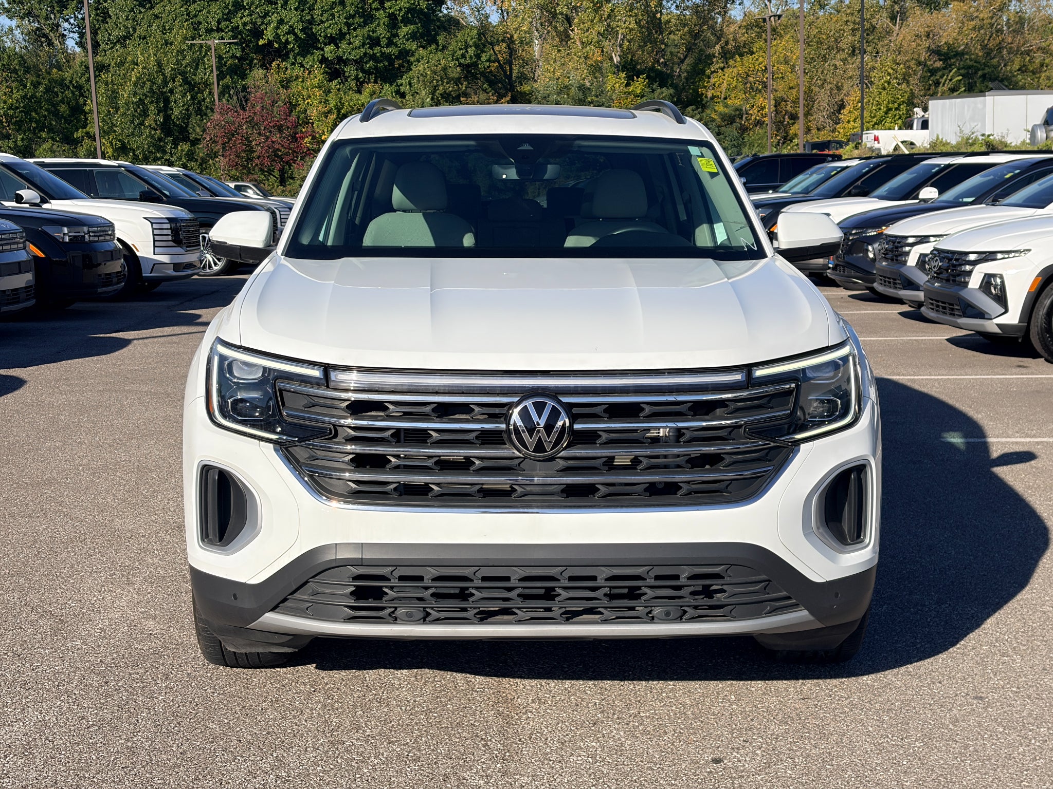 2024 Volkswagen Atlas 2.0T SE w/Technology