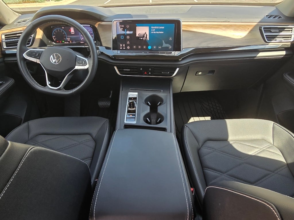 2025 Volkswagen Atlas 2.0T SE