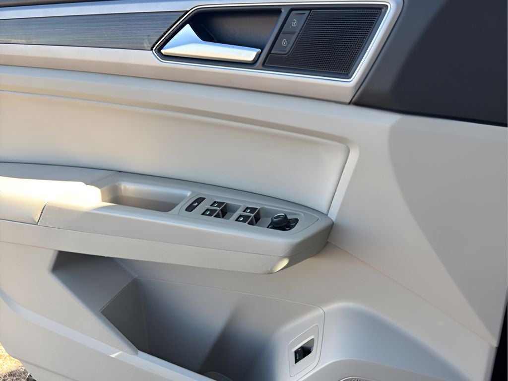 2018 Volkswagen Atlas 3.6L V6 SE w/Technology